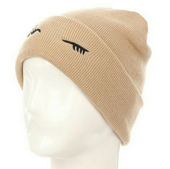 NEW! Winking Eye Beanie - Picture 1 of 1